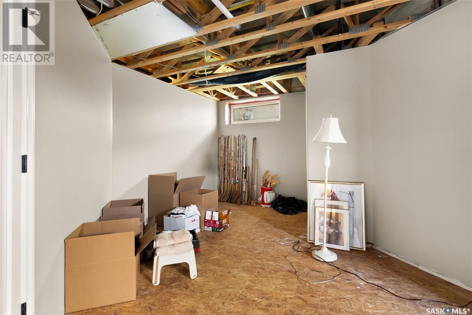 Single Family House Bungalow for Sale in  Wintergreene LANE Regina 