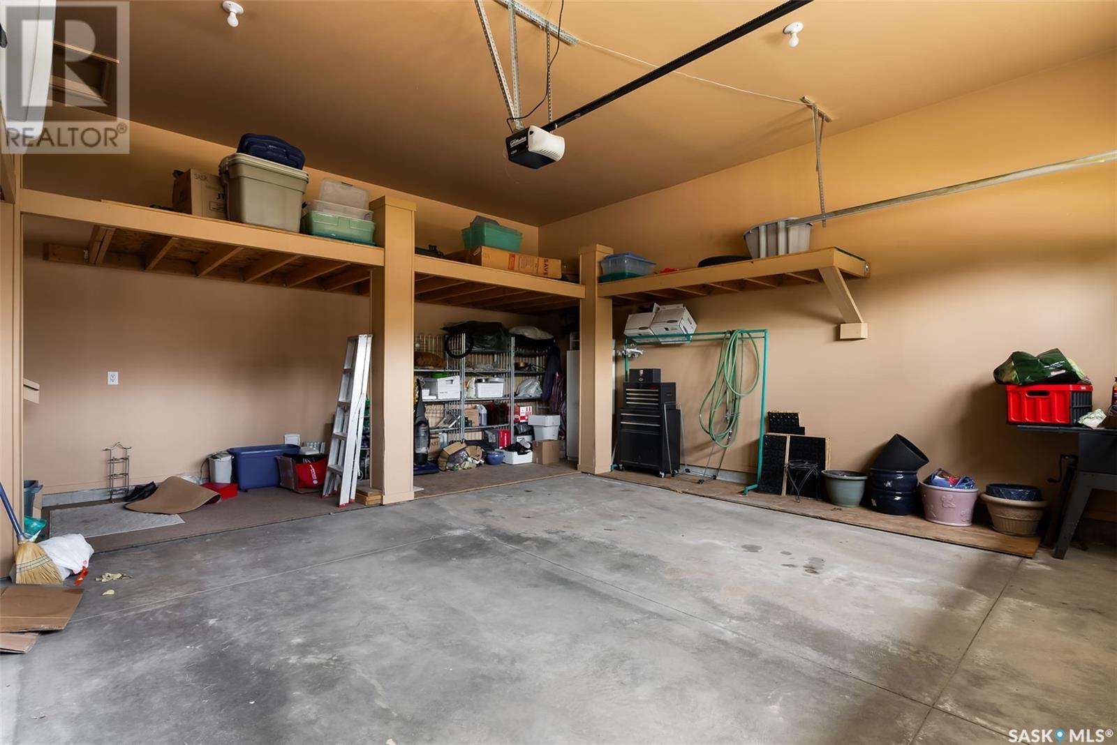 Single Family House Bungalow for Sale in  Wintergreene LANE Regina 