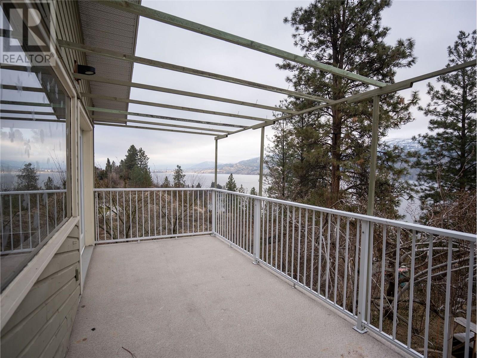 780 Pineview Drive, Kaleden