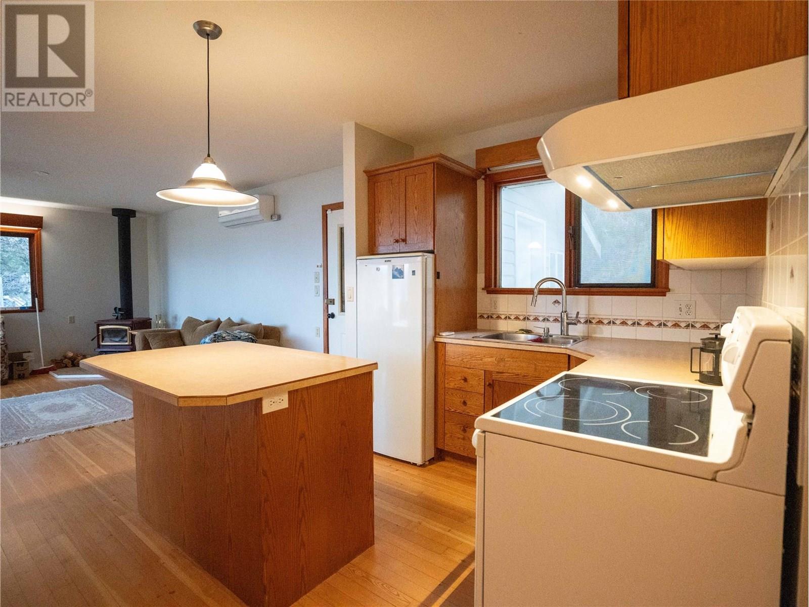 780 Pineview Drive, Kaleden