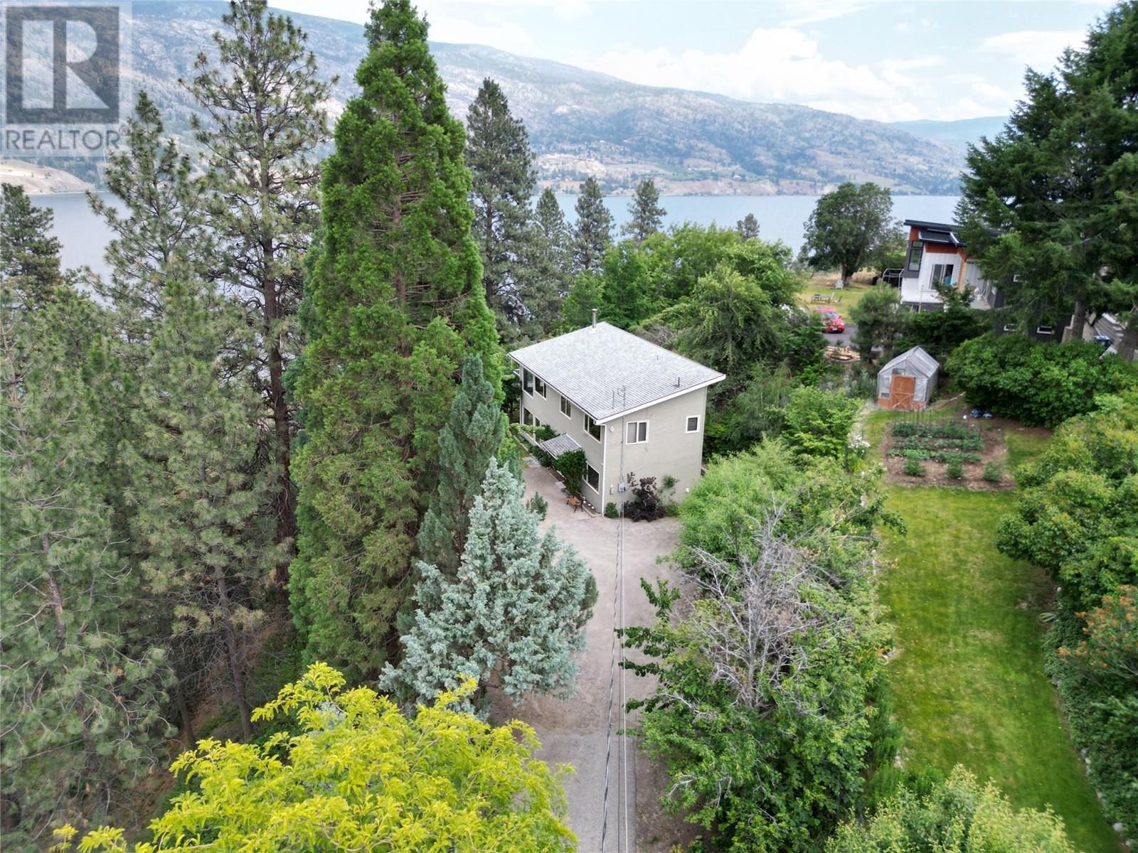780 Pineview Drive, Kaleden