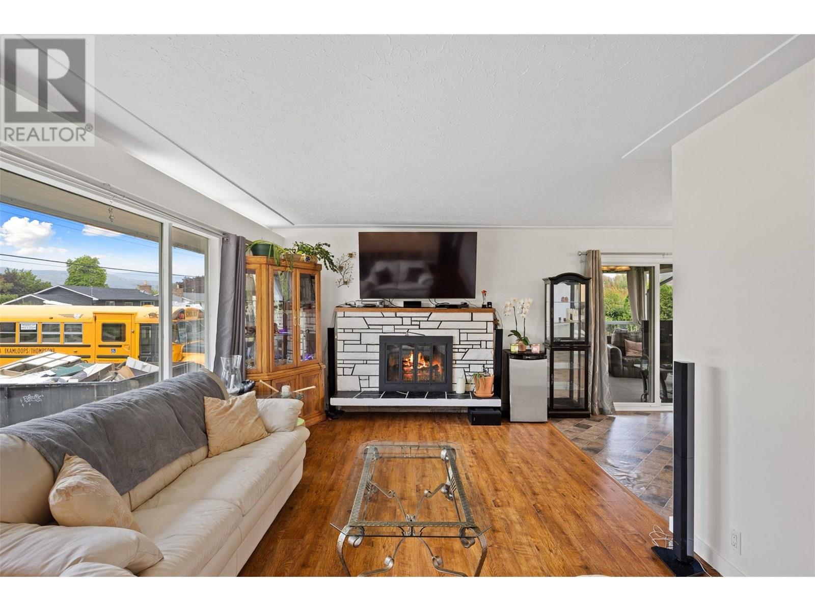 Photo 7 of 2150 Ponderosa Avenue, Kamloops BC