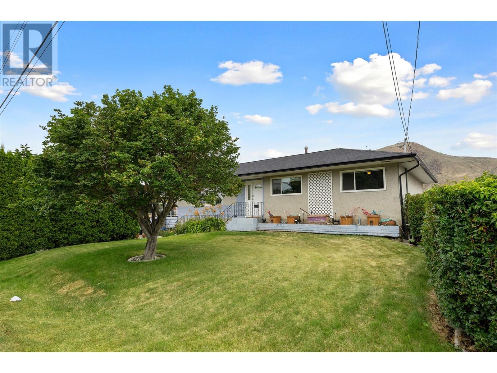 Photo 2 of 2150 Ponderosa Avenue, Kamloops BC