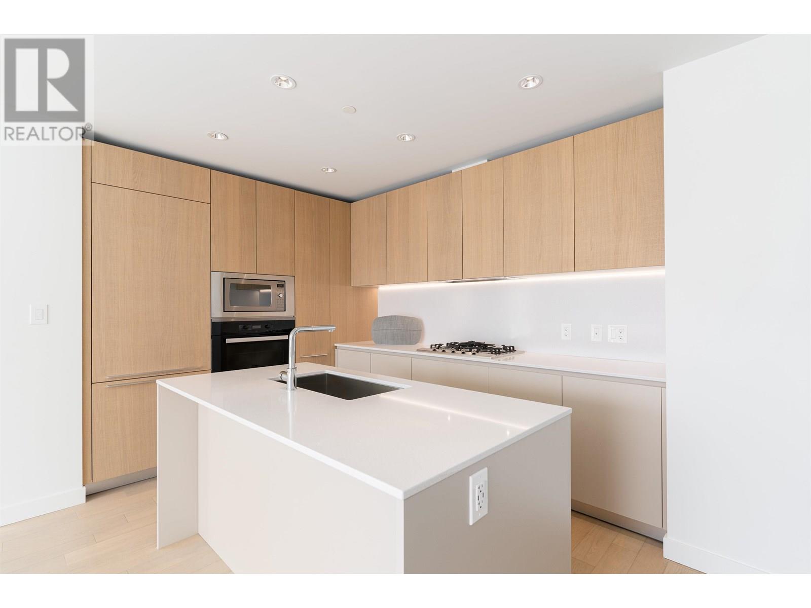 613 6688 PEARSON WAY, Richmond