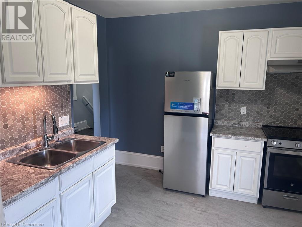 Photo 10 of 202 Nelson Street, Brantford ON