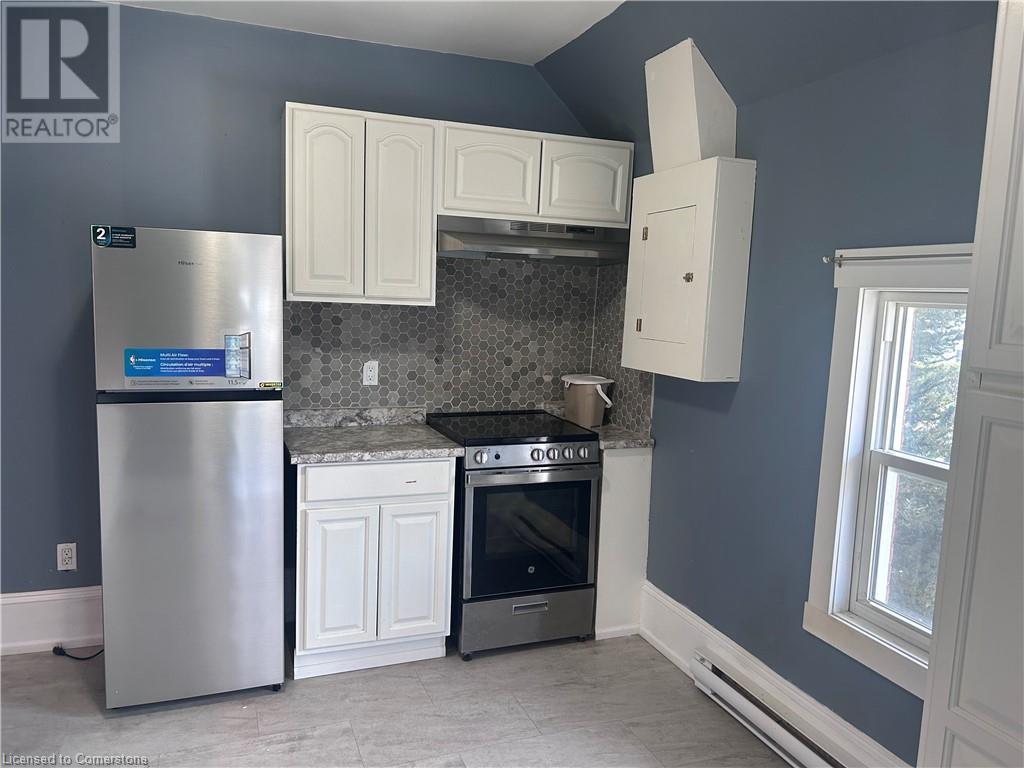 Photo 11 of 202 Nelson Street, Brantford ON