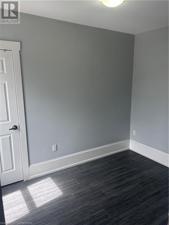Photo 4 of 202 Nelson Street, Brantford ON