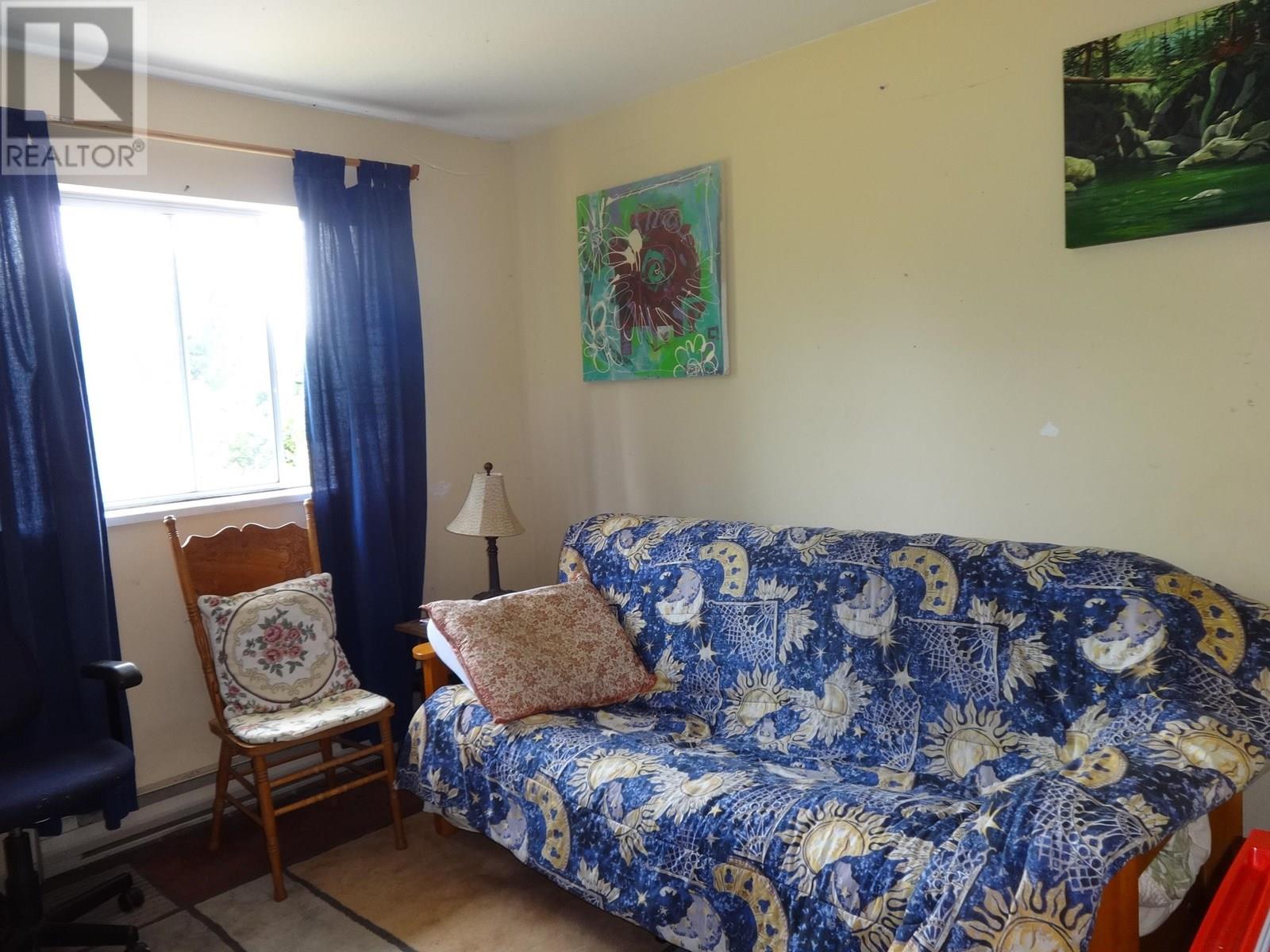 1088 SUNNYSIDE ROAD, Gibsons