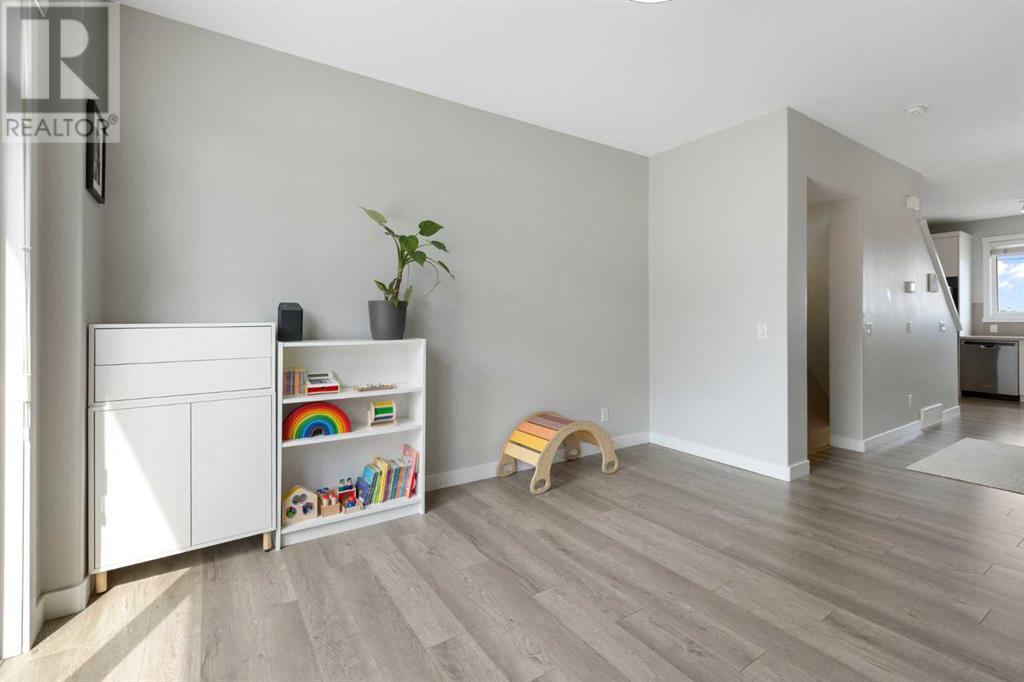 Single Family House for Sale in  Symons Valley Parkway NW Evanston Calgary 