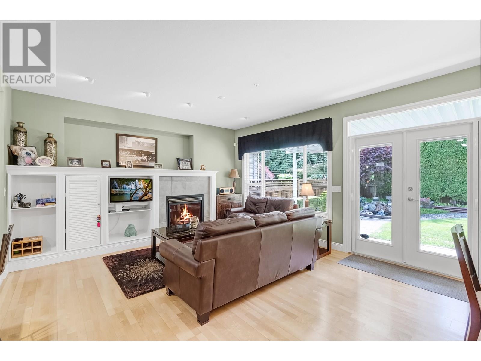 141 19639 MEADOW GARDENS WAY, Pitt Meadows real estate listing R3020487