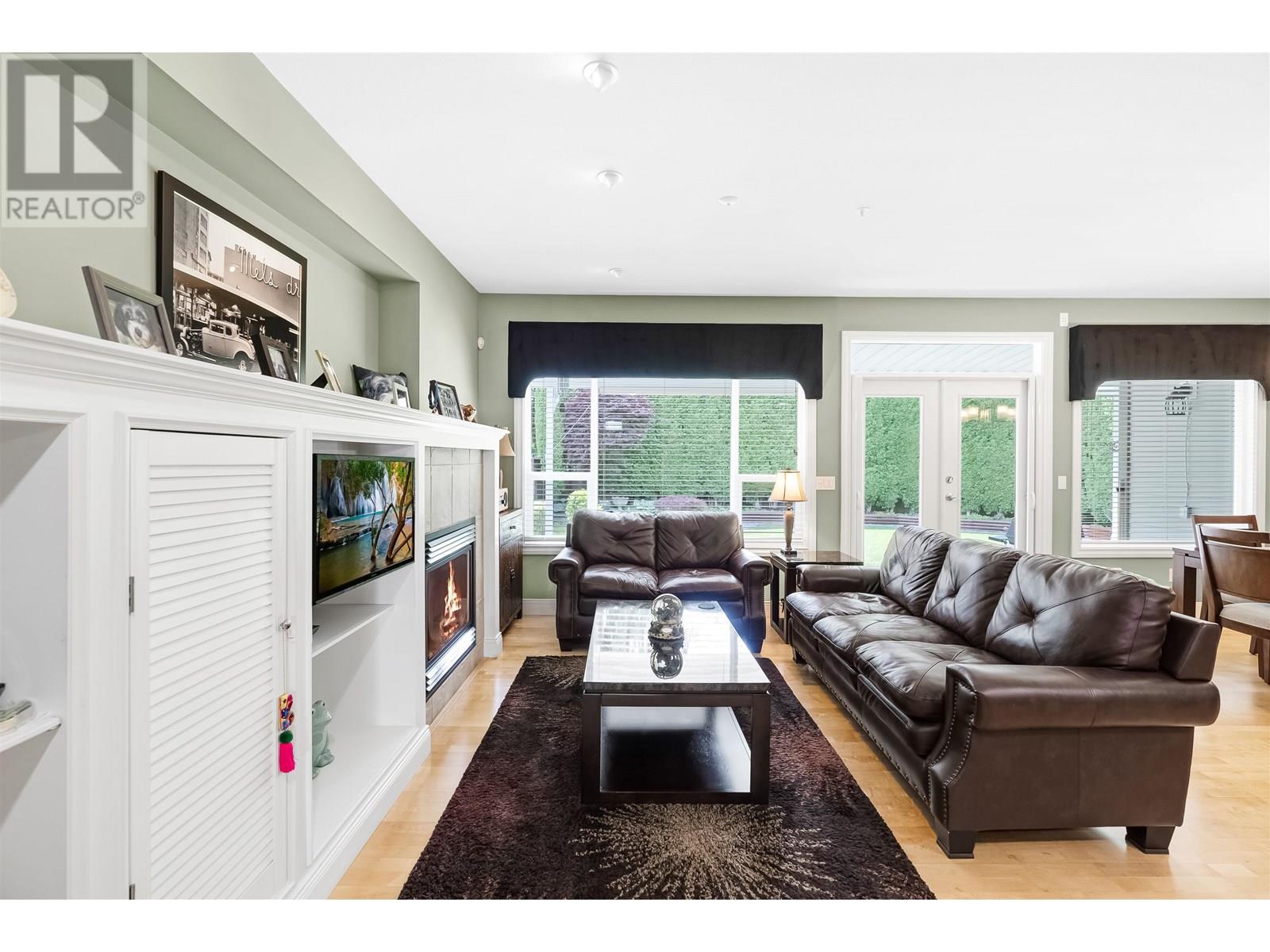 141 19639 MEADOW GARDENS WAY, Pitt Meadows real estate listing R3020487
