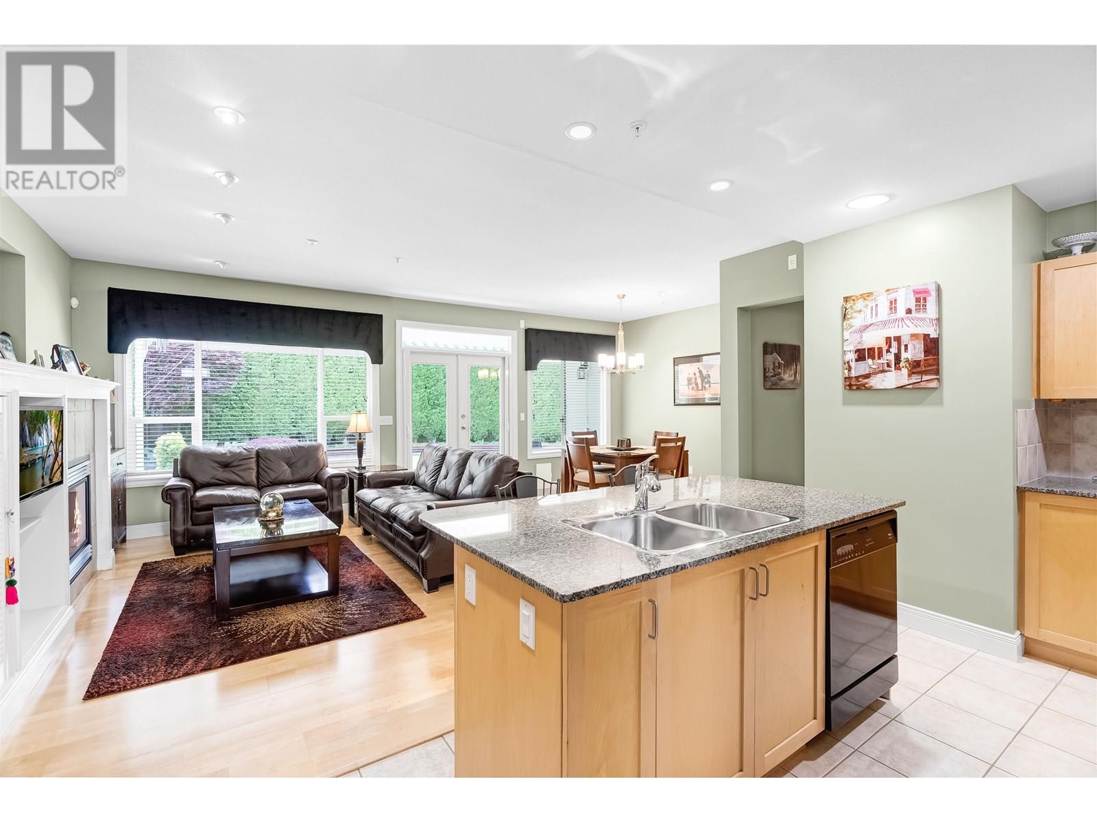 141 19639 MEADOW GARDENS WAY, Pitt Meadows real estate listing R3020487