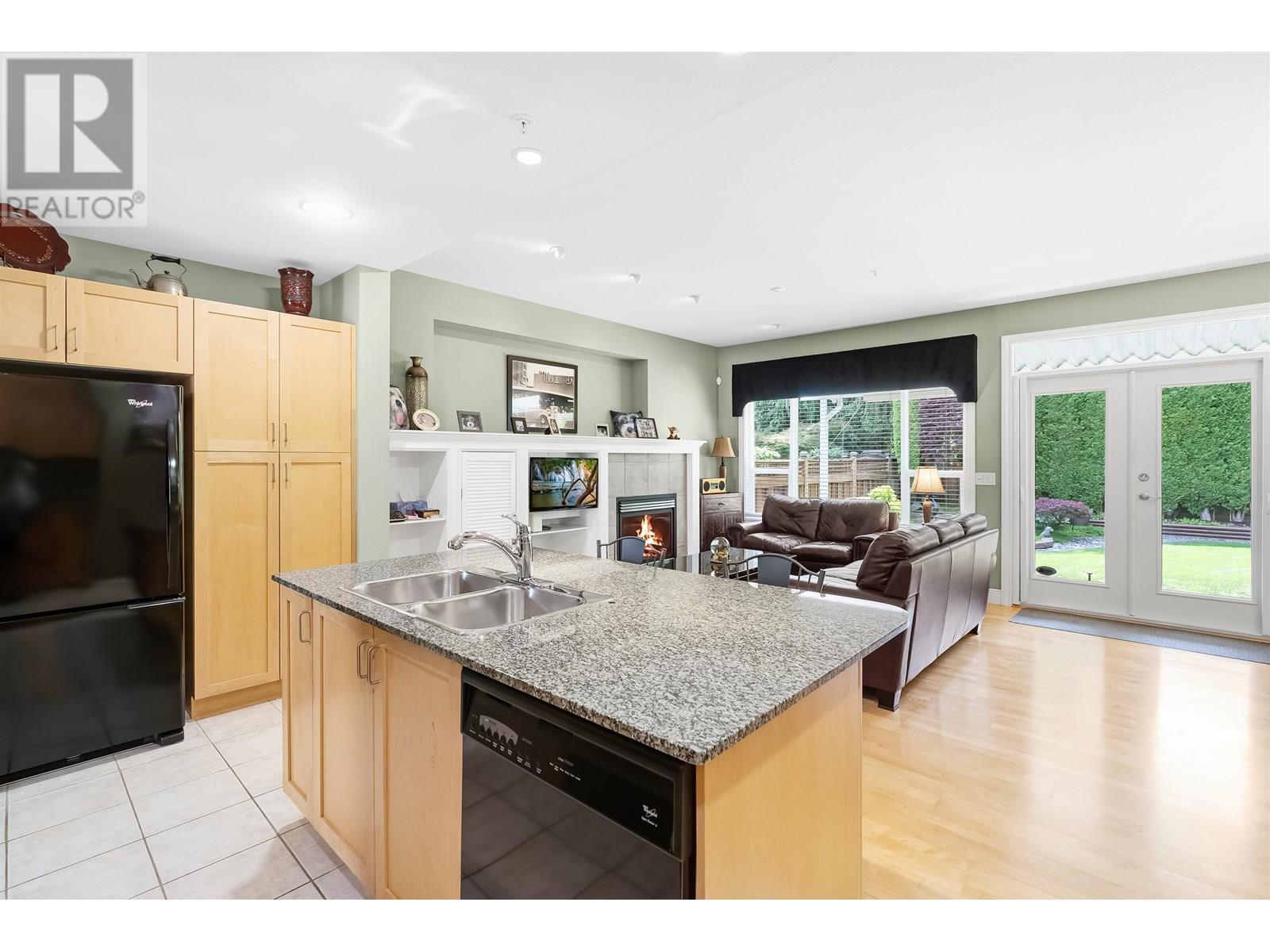 141 19639 MEADOW GARDENS WAY, Pitt Meadows real estate listing R3020487