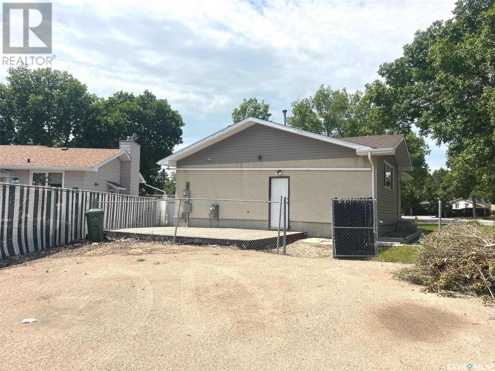 Photo 18 of 119 Mikkelson Drive, Regina SK