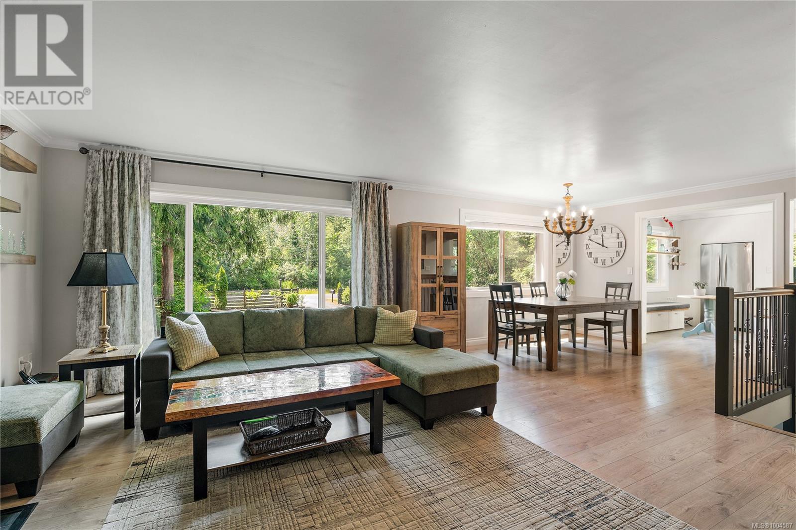870 Woodcreek Dr, North Saanich