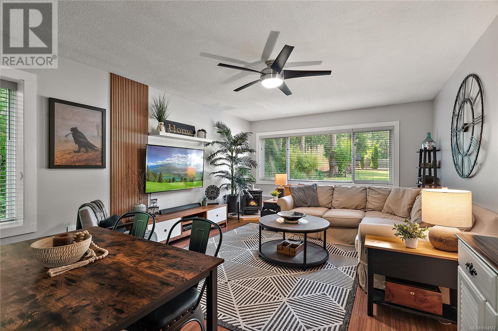 870 Woodcreek Dr, North Saanich
