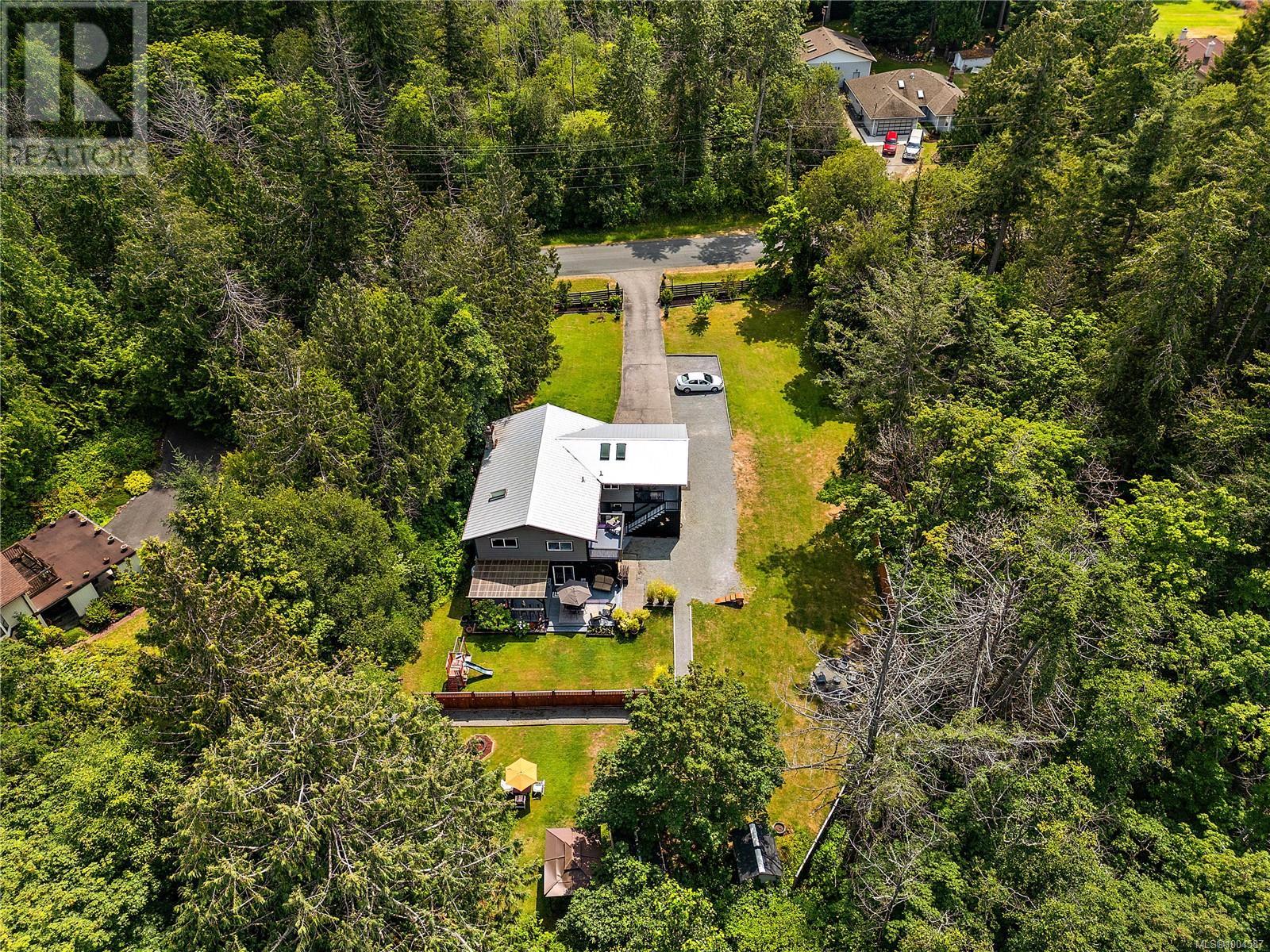 870 Woodcreek Dr, North Saanich