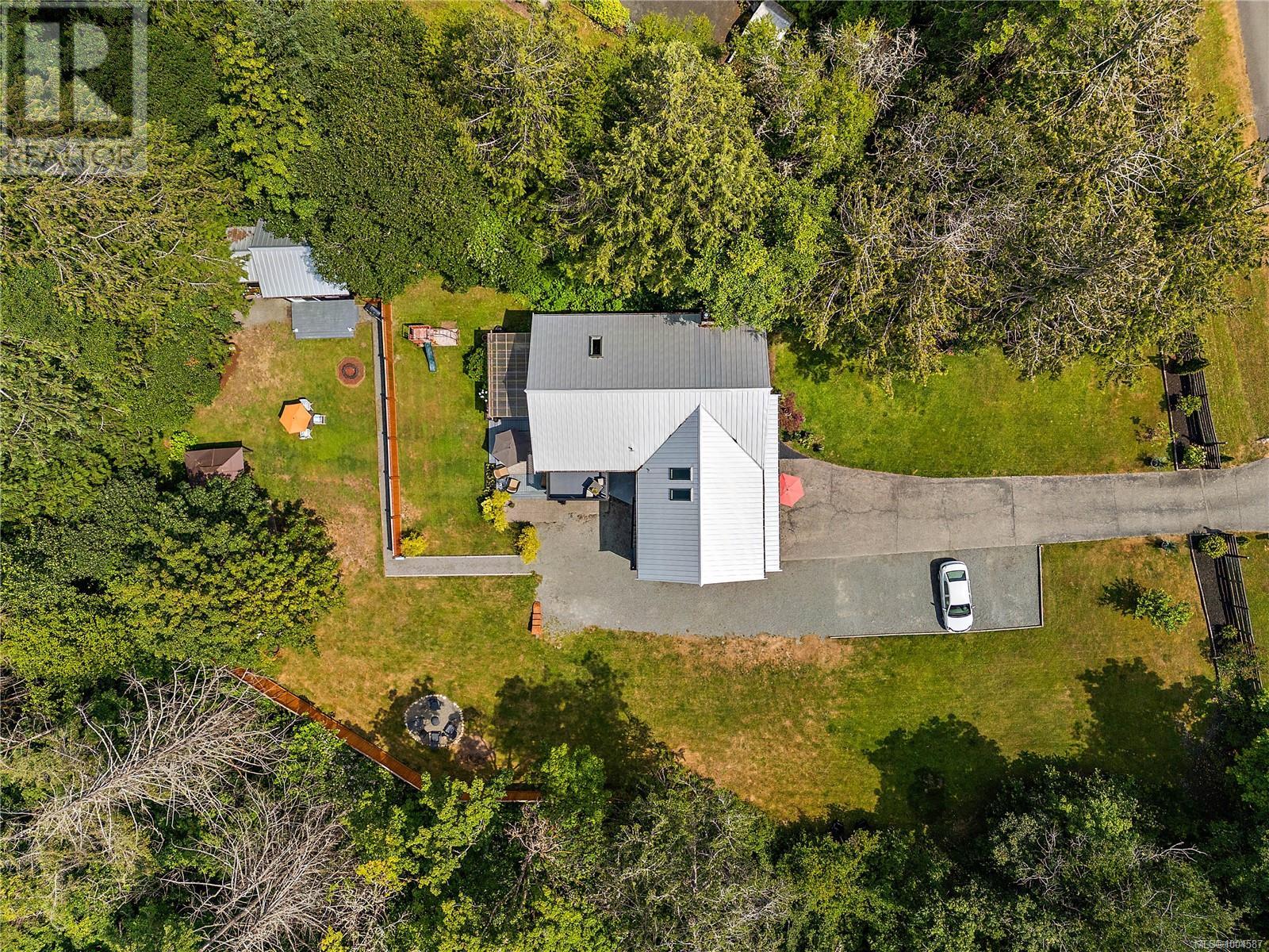 870 Woodcreek Dr, North Saanich