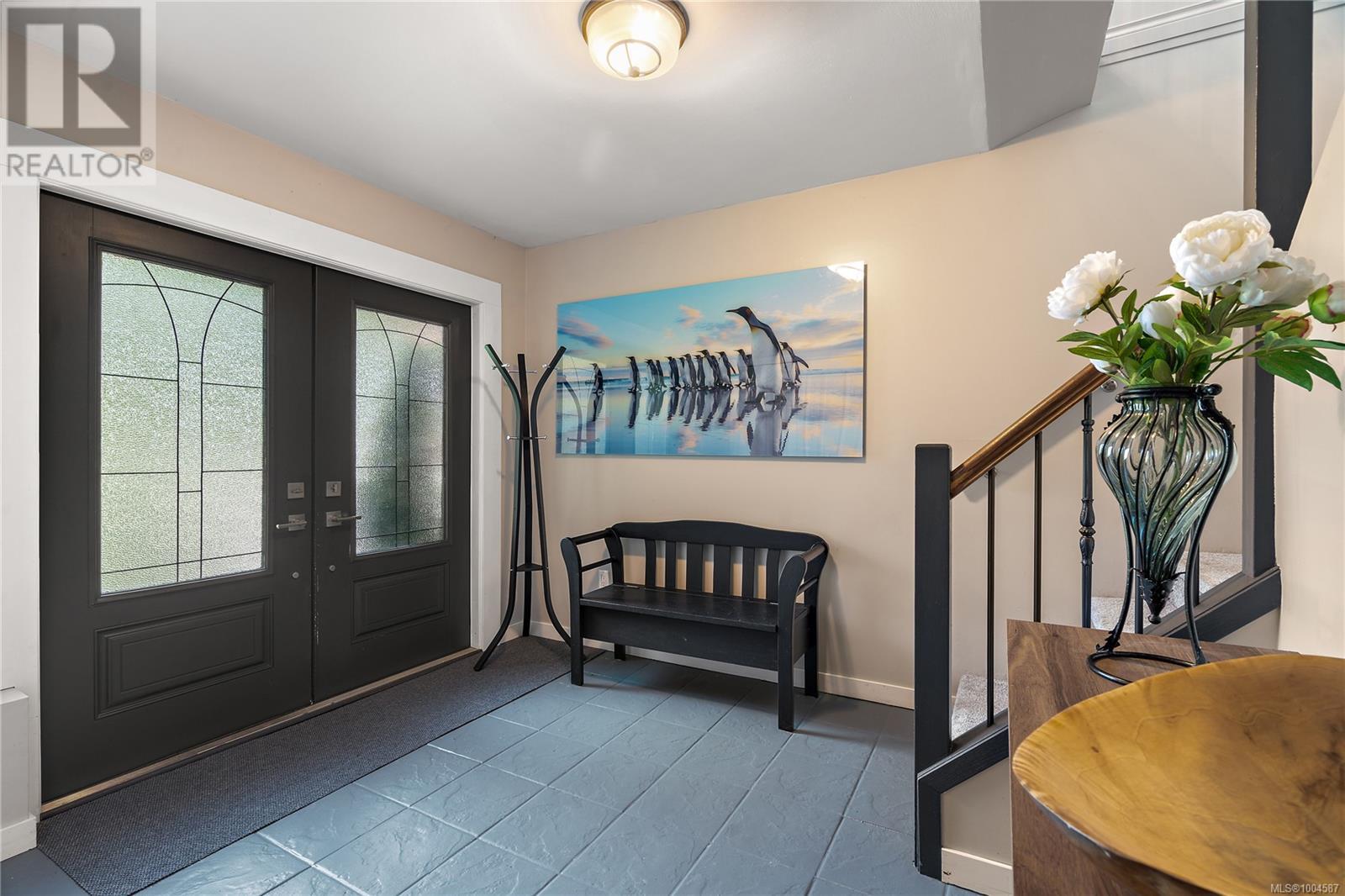 870 Woodcreek Dr, North Saanich
