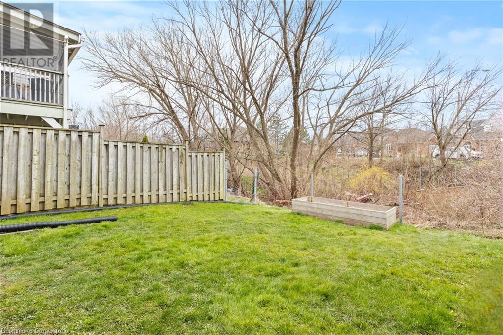 Photo 27 of 39 Morrison Crescent, Grimsby ON