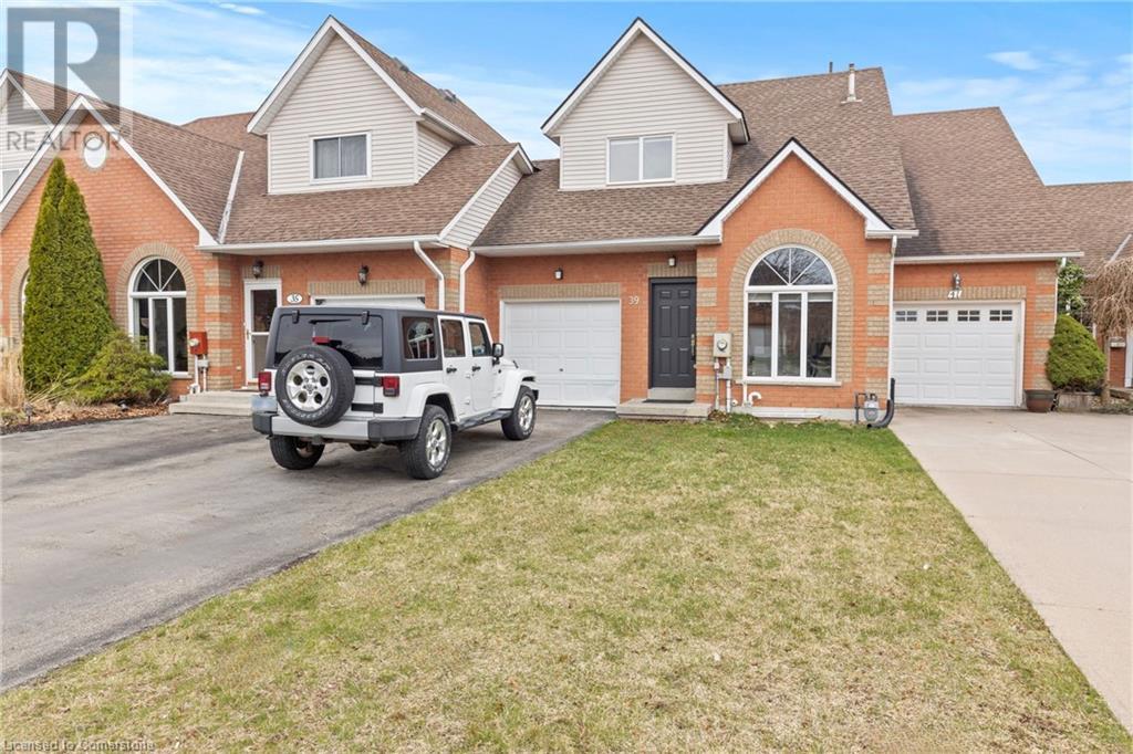 Photo 3 of 39 Morrison Crescent, Grimsby ON