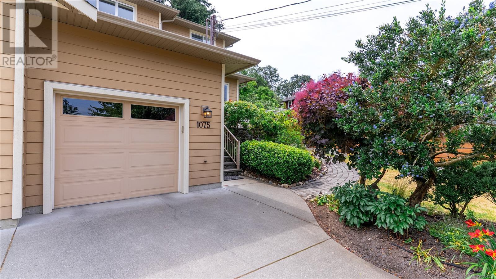 1075 PRIMROSE RD - Image 5