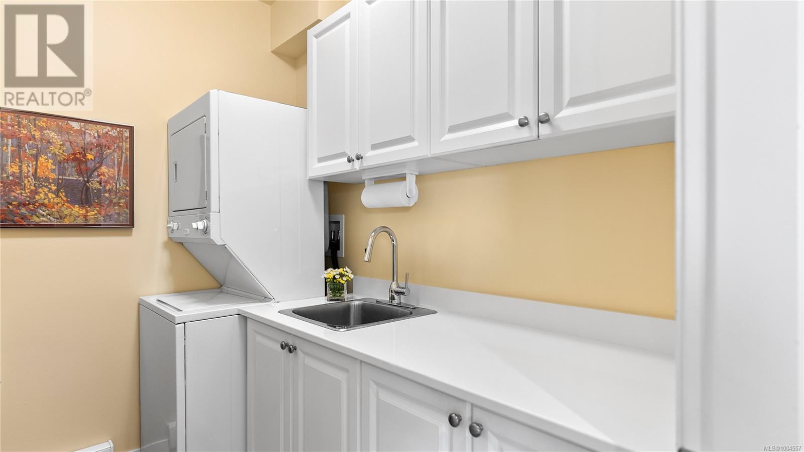 1075 PRIMROSE RD - Image 23