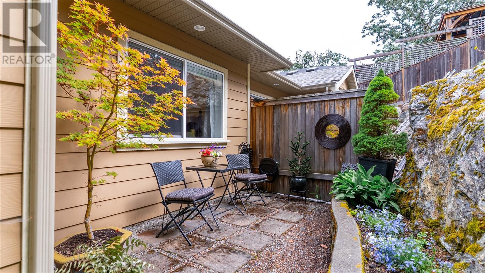 1075 PRIMROSE RD - Image 35