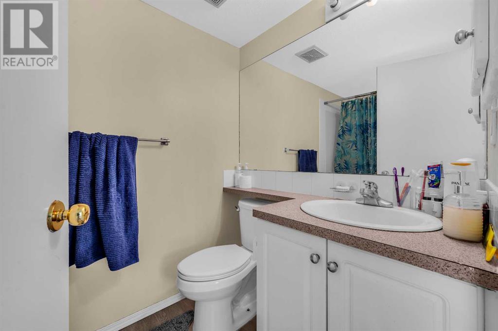 Single Family House for Sale in    Street SW Richmond Calgary 