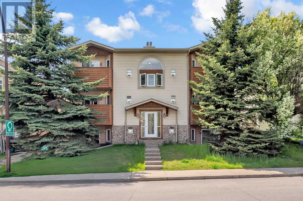 Single Family House for Sale in    Street SW Richmond Calgary 