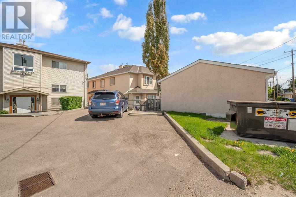 Single Family House for Sale in    Street SW Richmond Calgary 