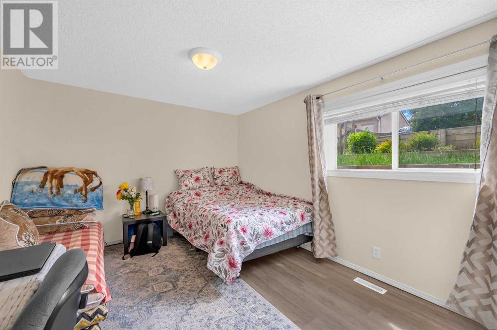 Single Family House for Sale in    Street SW Richmond Calgary 