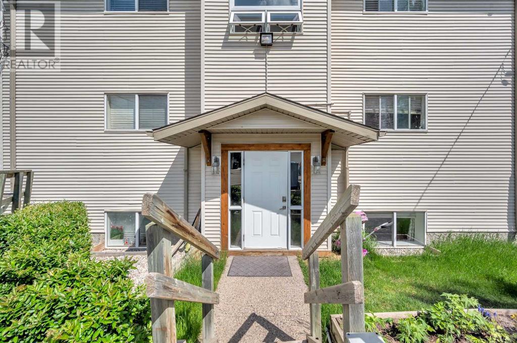 Single Family House for Sale in    Street SW Richmond Calgary 