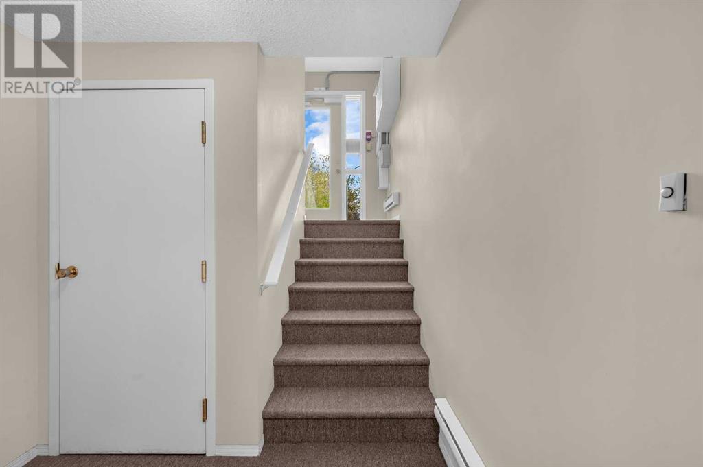 Single Family House for Sale in    Street SW Richmond Calgary 