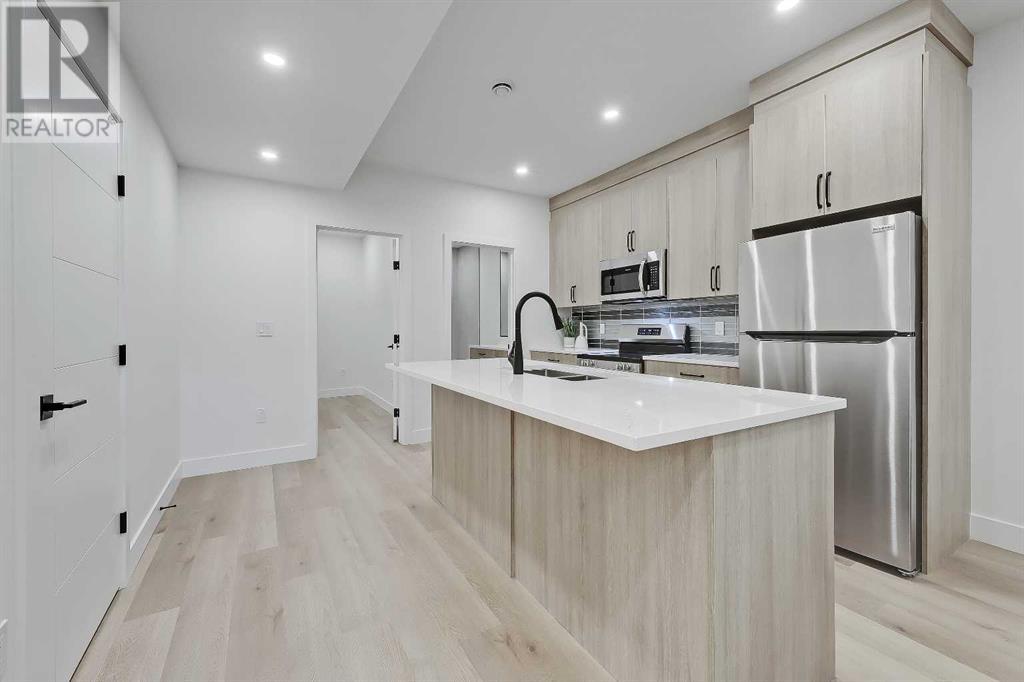 Single Family House for Sale in   Avenue SW North Glenmore Park Calgary 