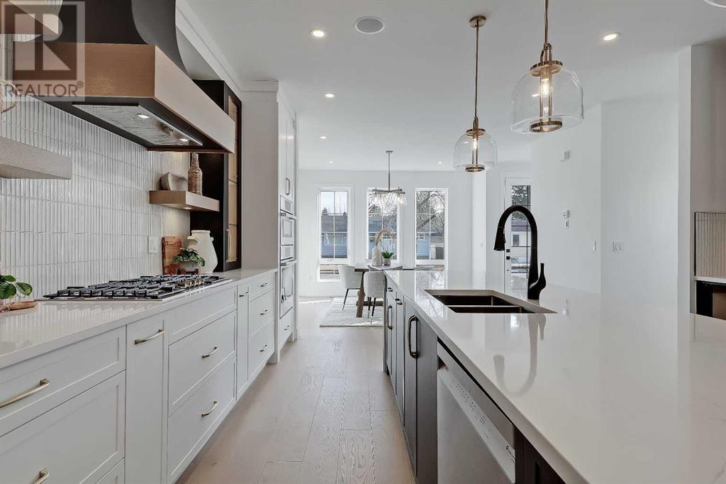 Single Family House for Sale in   Avenue SW North Glenmore Park Calgary 
