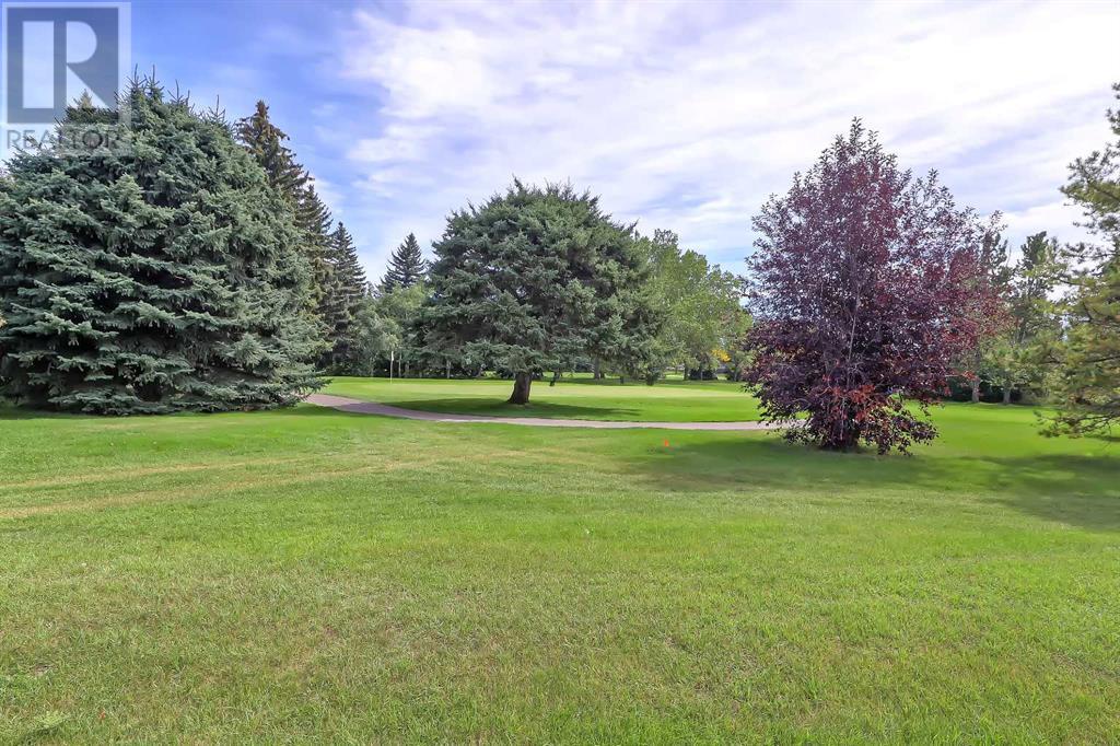 Single Family House for Sale in   Avenue SW North Glenmore Park Calgary 