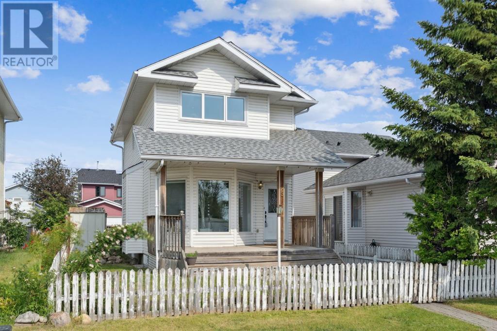 Single Family House for Sale in  Costa Mesa Close NE Monterey Park Calgary 