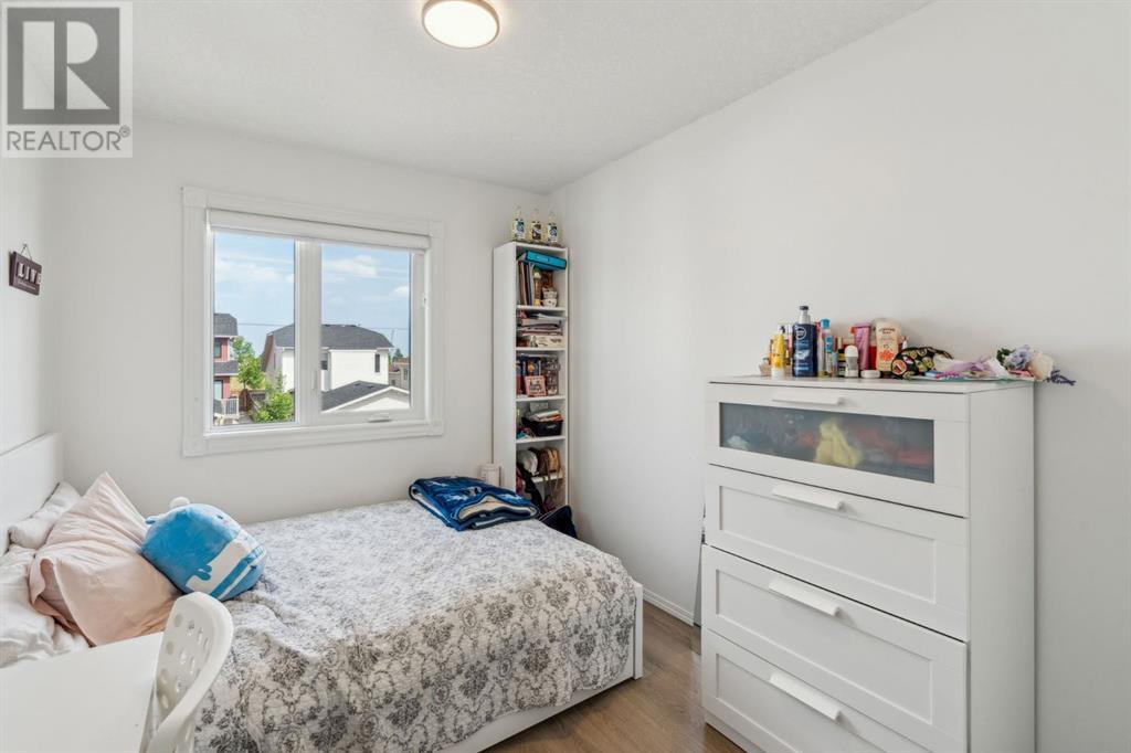 Single Family House for Sale in  Costa Mesa Close NE Monterey Park Calgary 