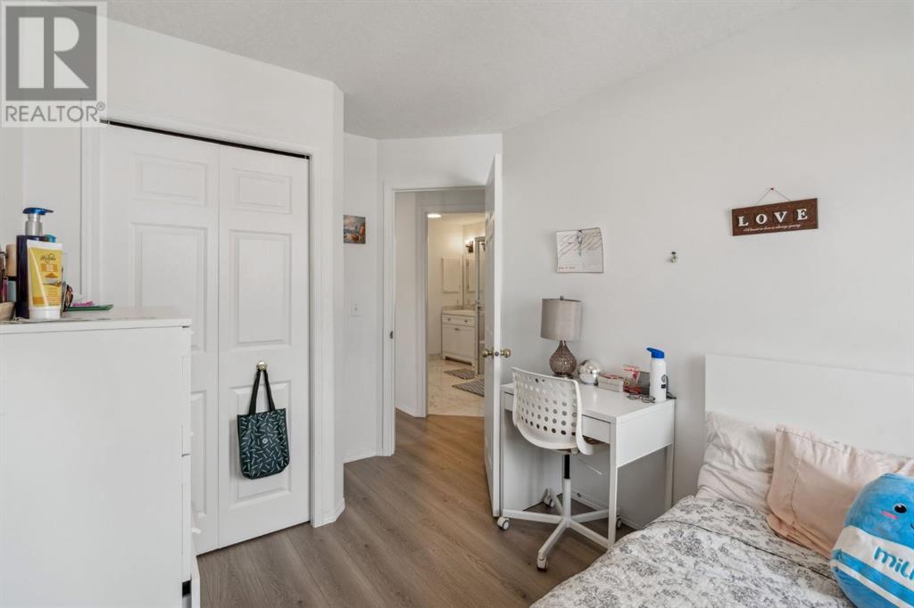 Single Family House for Sale in  Costa Mesa Close NE Monterey Park Calgary 