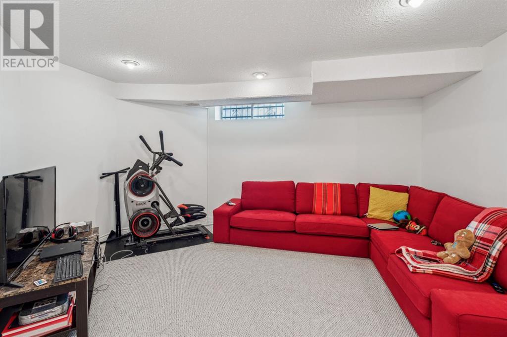 Single Family House for Sale in  Costa Mesa Close NE Monterey Park Calgary 