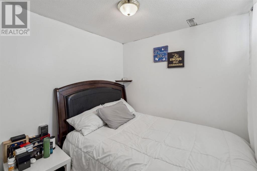 Single Family House for Sale in  Costa Mesa Close NE Monterey Park Calgary 