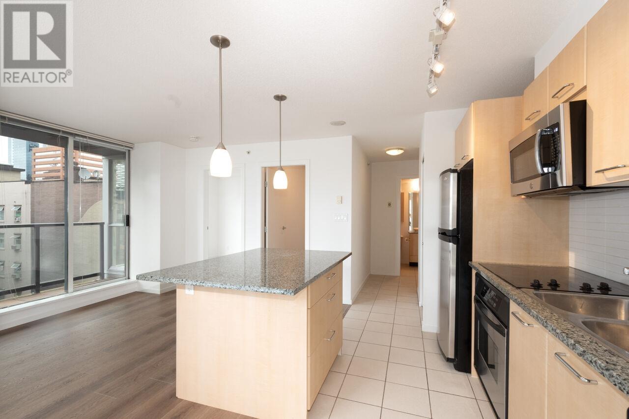 Photo 10 of 708 1199 Seymour Street, Vancouver BC