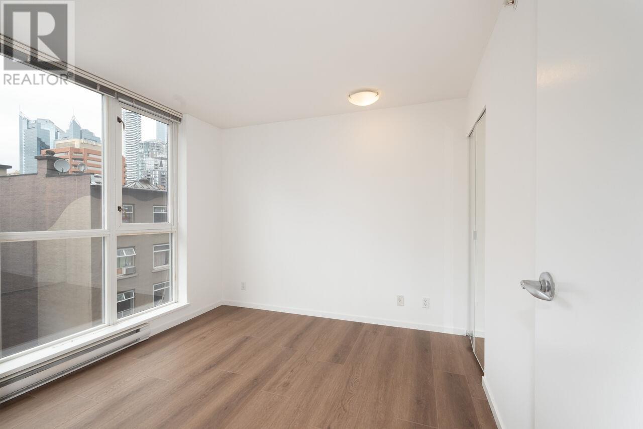 Photo 11 of 708 1199 Seymour Street, Vancouver BC