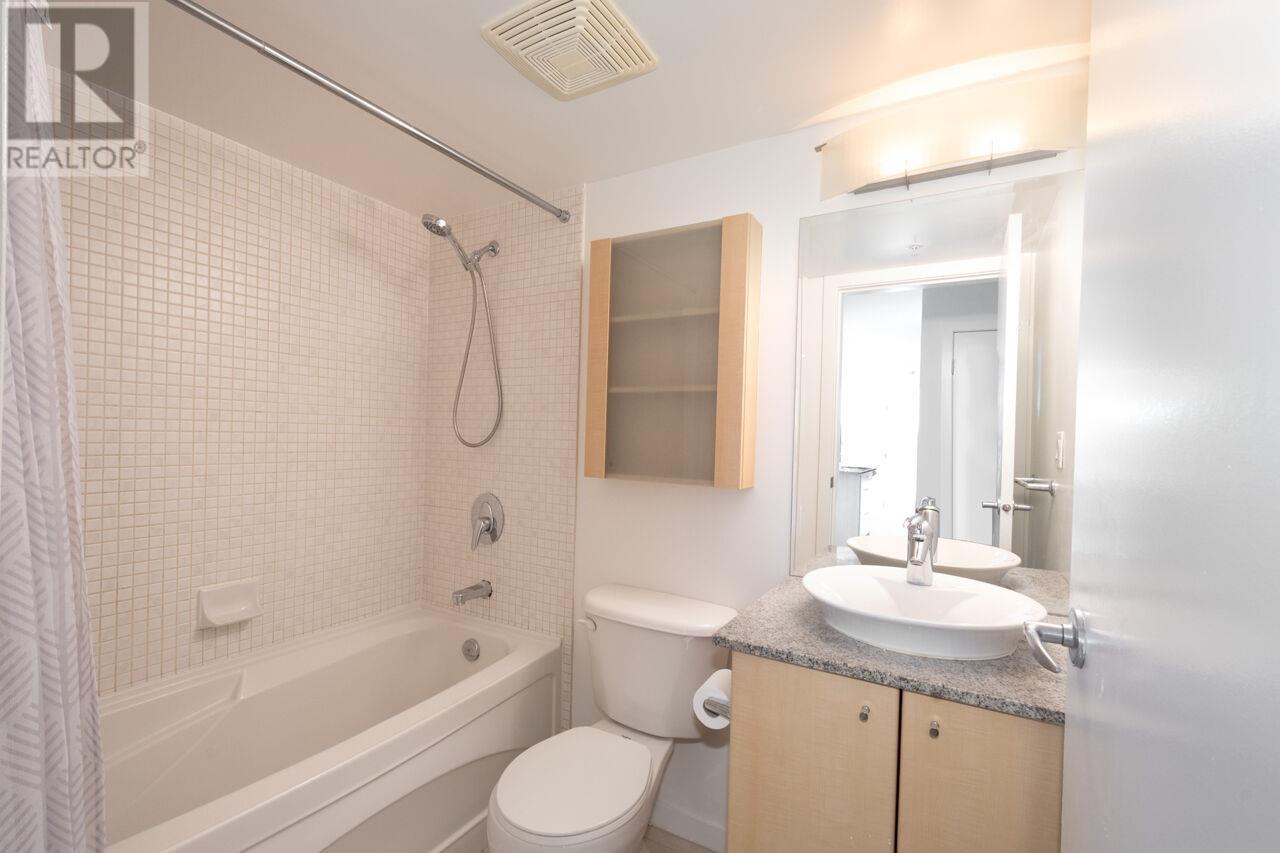 Photo 15 of 708 1199 Seymour Street, Vancouver BC