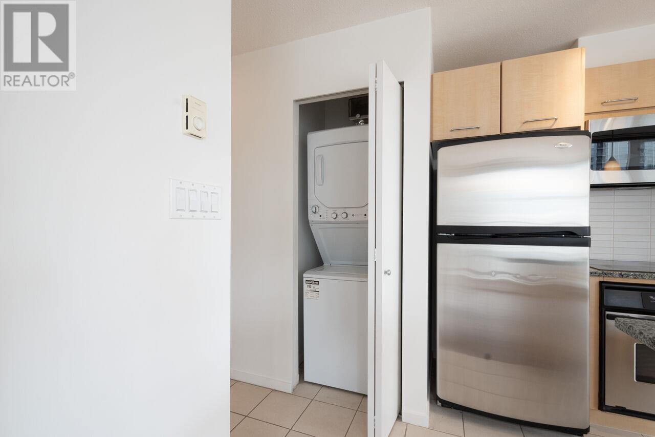 Photo 16 of 708 1199 Seymour Street, Vancouver BC