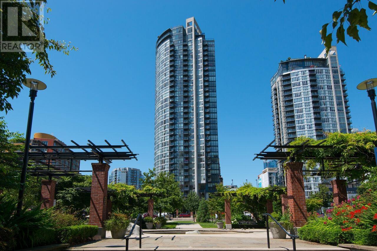 Photo 18 of 708 1199 Seymour Street, Vancouver BC