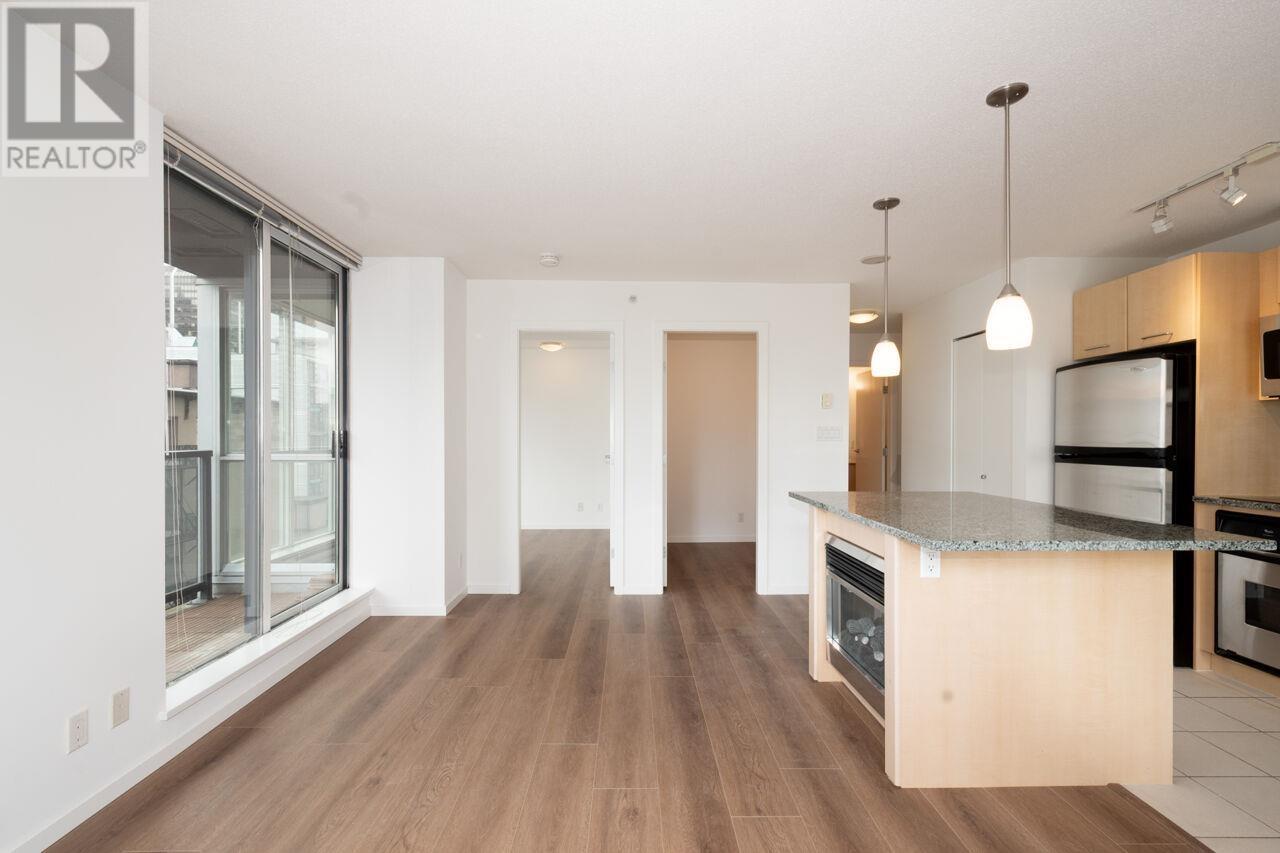 Photo 5 of 708 1199 Seymour Street, Vancouver BC