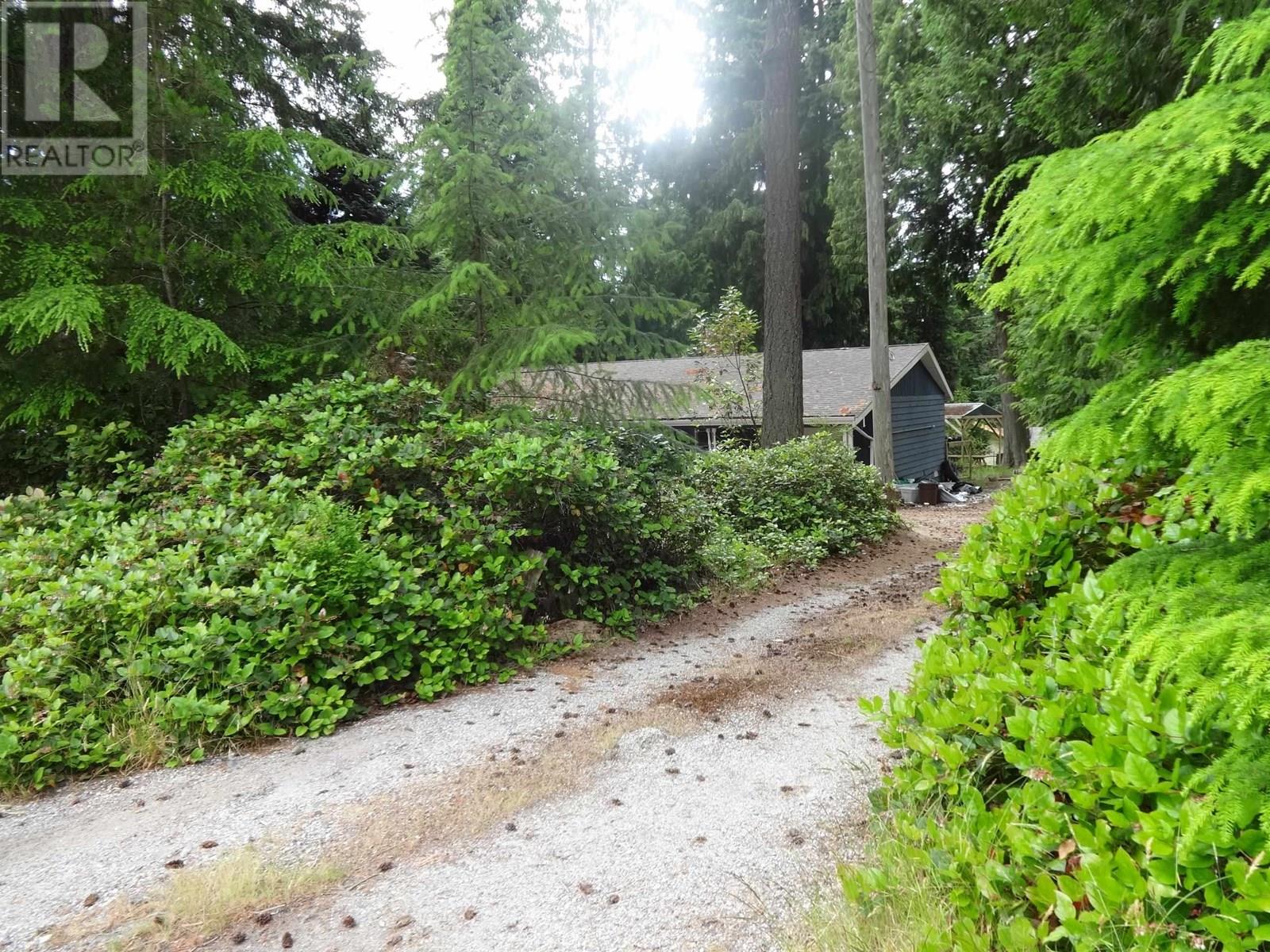 8161 WESTWOOD ROAD, Halfmoon Bay