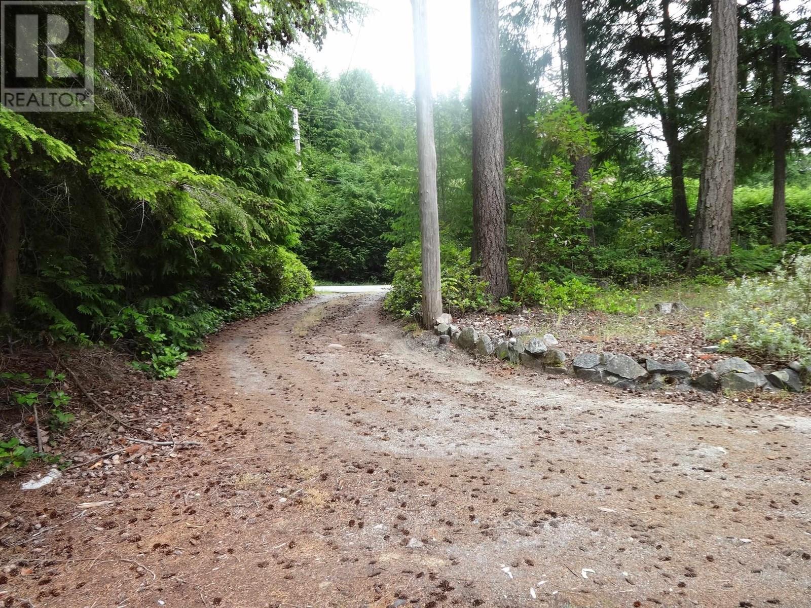 8161 WESTWOOD ROAD, Halfmoon Bay